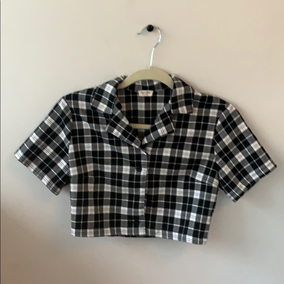 Brandy Melville Tops - Checkered Cropped Woman’s Top